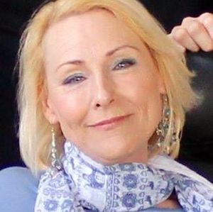 Meet your Posher, Linda